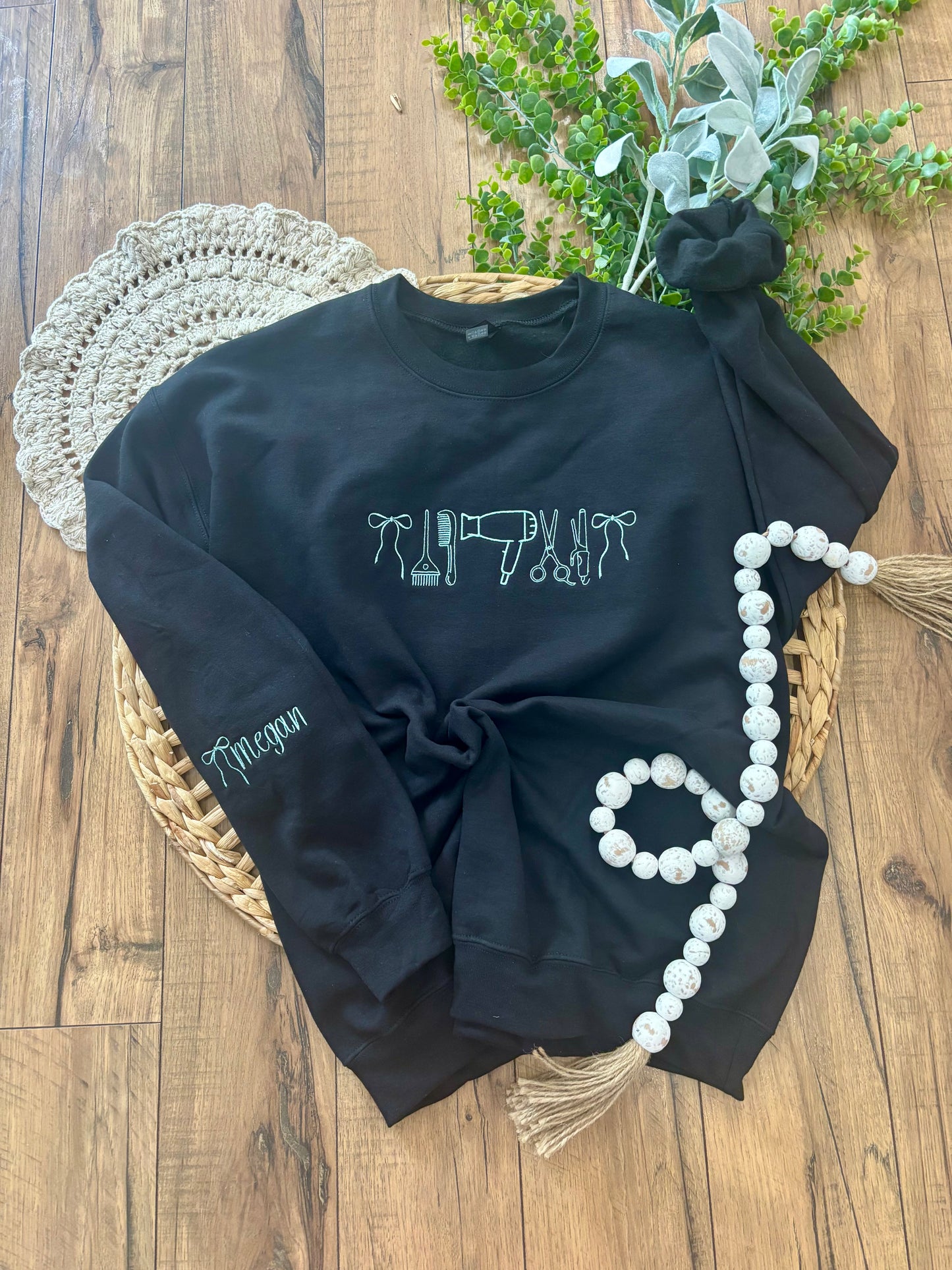 Hairstylist Crewneck - Embroidered