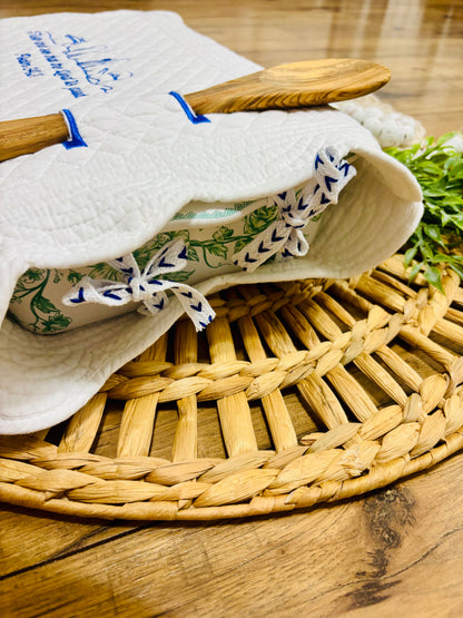 Custom Quilted Casserole Dish Holder - White (Taste and see that the Lord is good)
